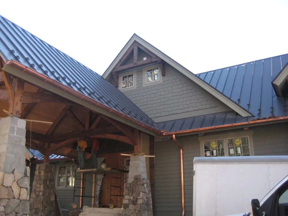 Craftsman Roofing team delivering quality roofing work in Veneta